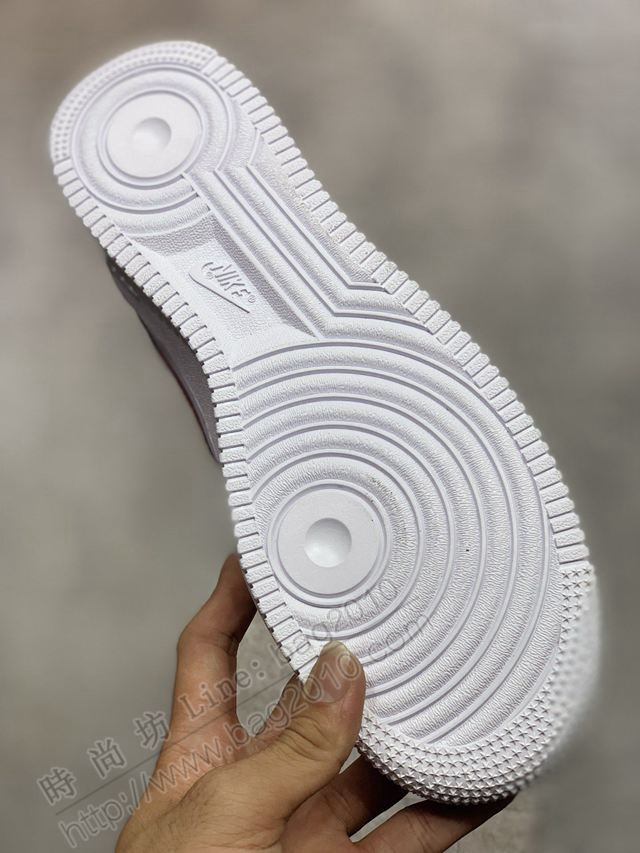 Nike男鞋 耐克空軍高幫絲綢拼接 空軍版型男板鞋 Nike氣墊鞋  hdx13241